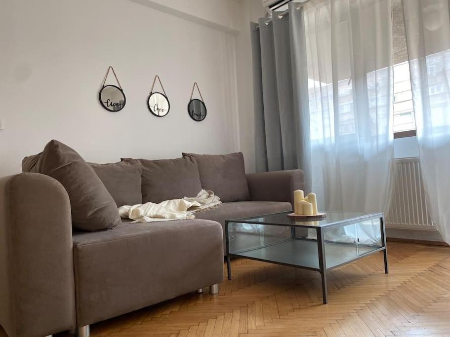 2 Bedroom Apartment With Terrace In City Center Bucureşti Eksteriør bilde